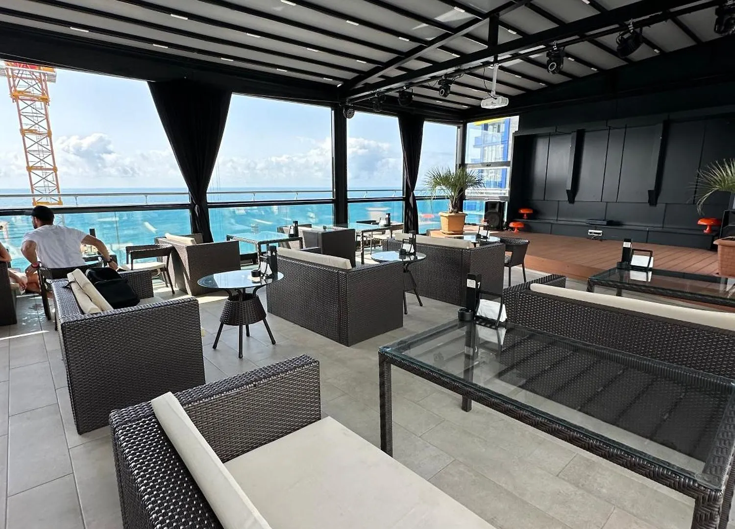 Amazing Seaside Apartment 829 Batumi
