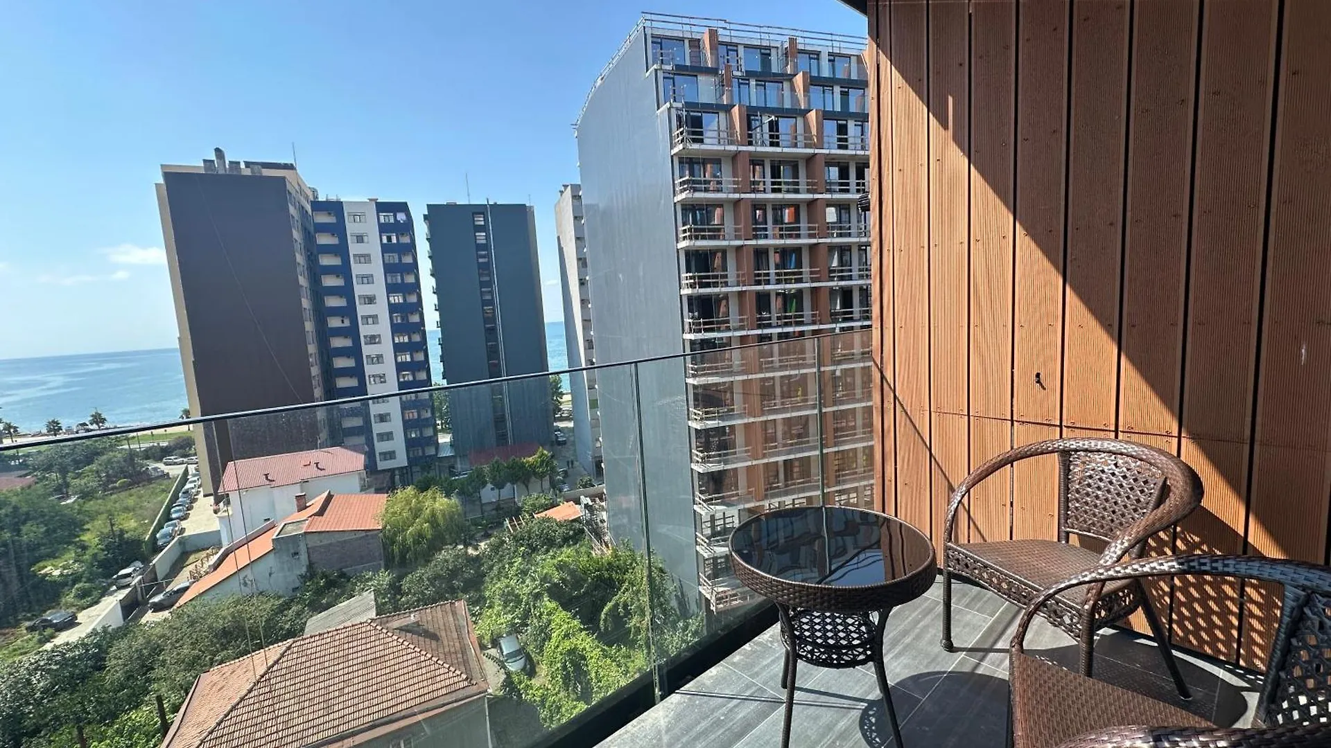Amazing Seaside Apartment 829 Batumi 0*,